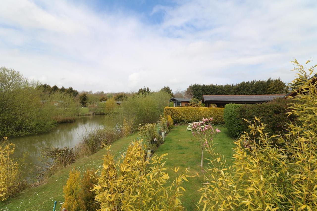 Little Eden Country Park, Bridlington With Private Hot Tubs Villa Exterior foto